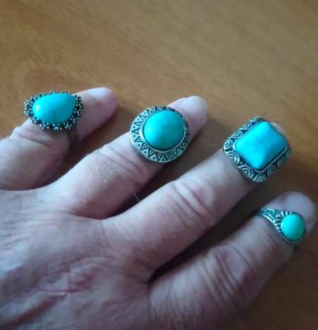 Bagues bleues turquoises