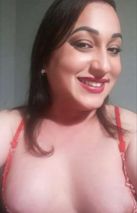 TRANSEXUELLE CARLA SUR RIOM